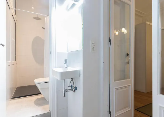 Amazing Down Town, Near Guggenheim. Centrico * Bilbau