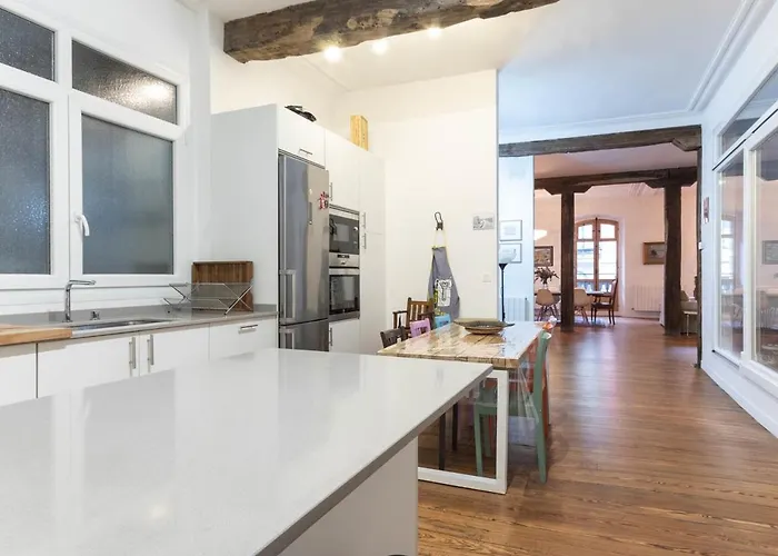 Amazing Down Town, Near Guggenheim. Centrico Appartement Bilbao